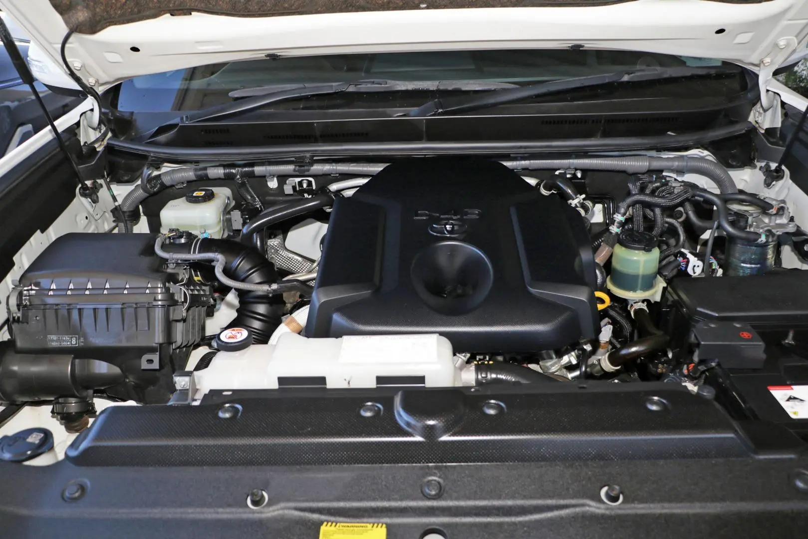 2021 Toyota Landcruiser Prado Gallery Image 20