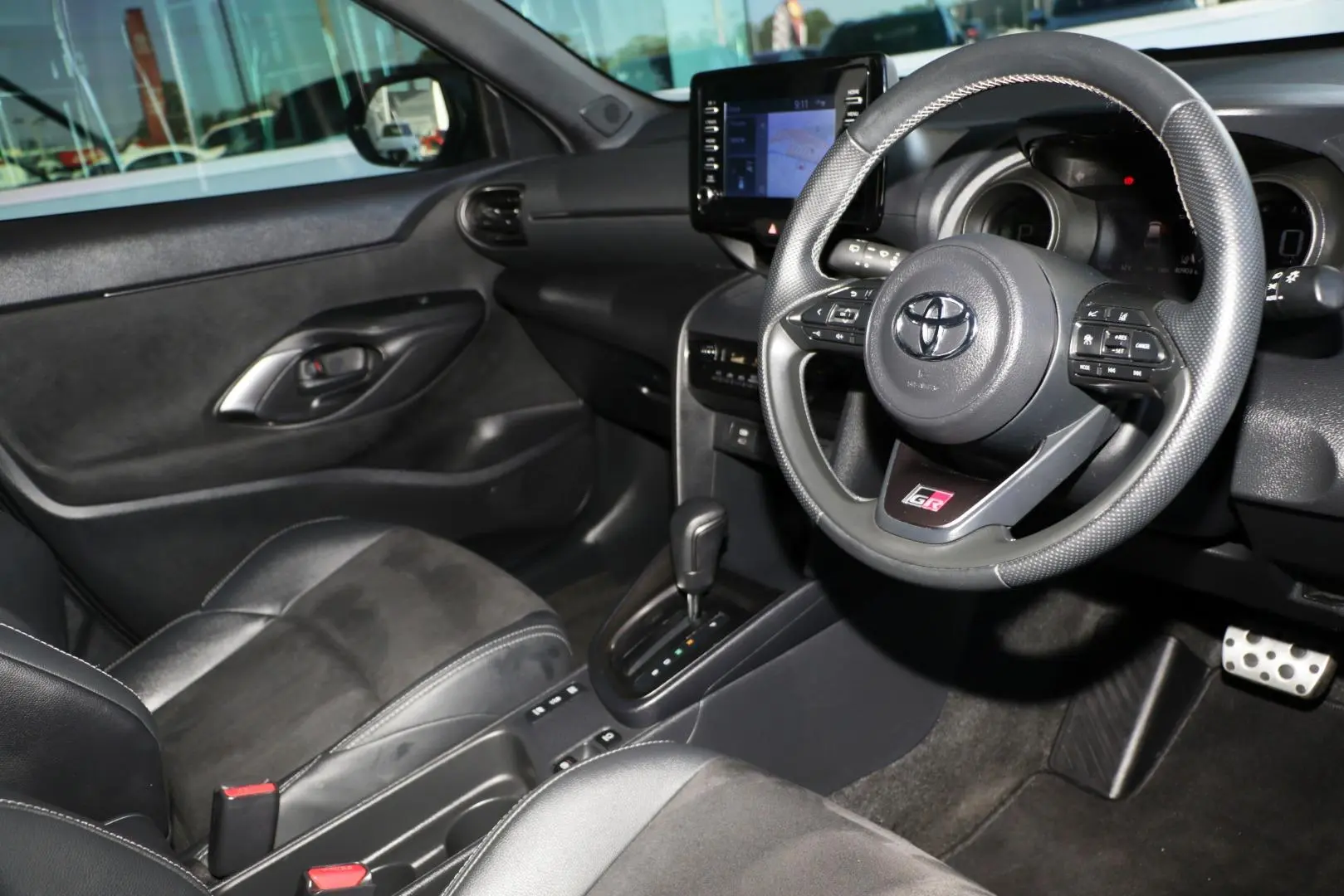 2022 Toyota Yaris Cross Gallery Image 6