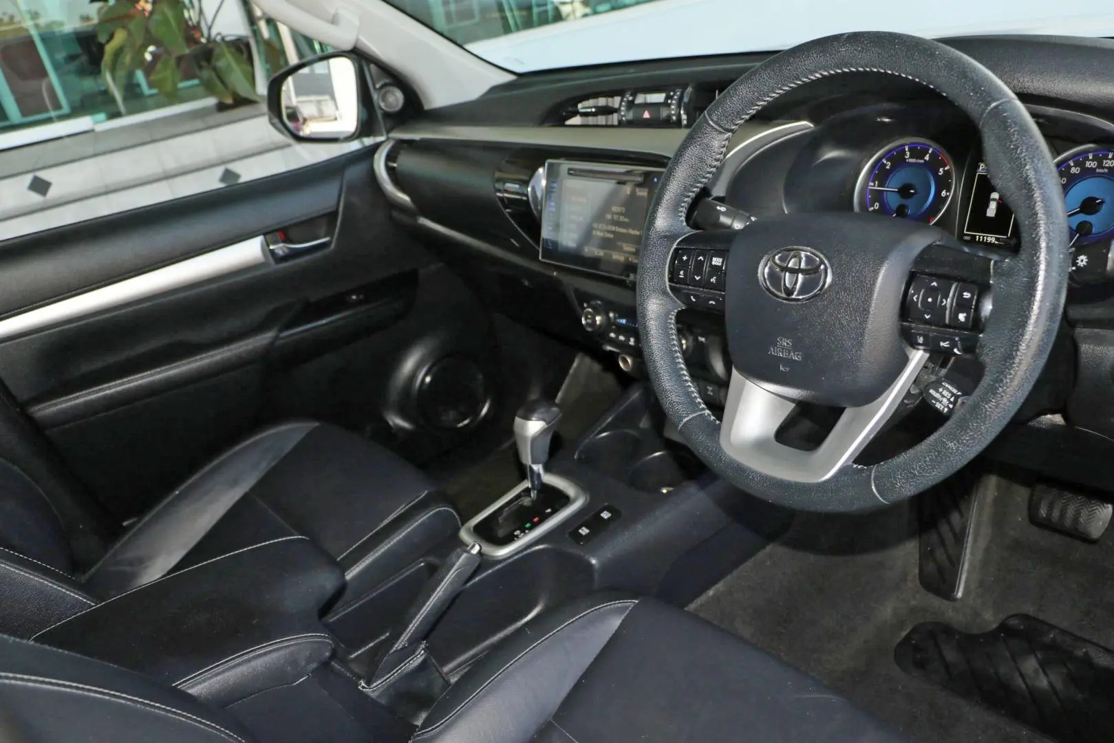 2020 Toyota Hilux Image 6