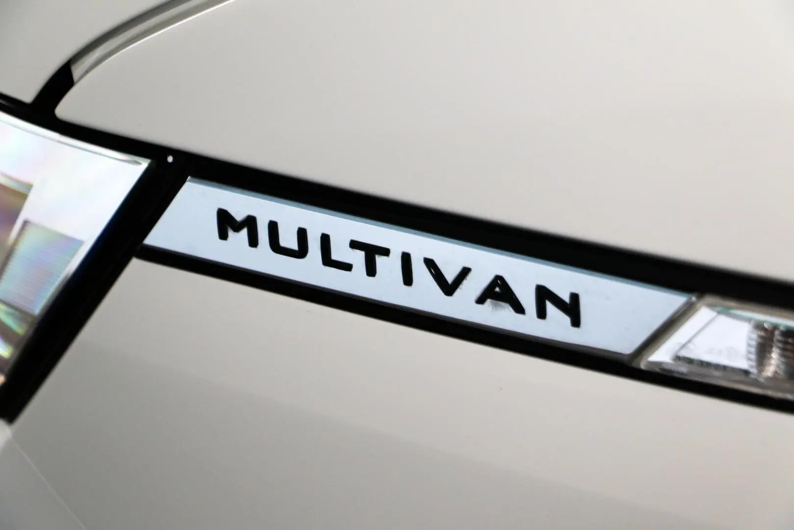 2021 Volkswagen Multivan Gallery Image 20