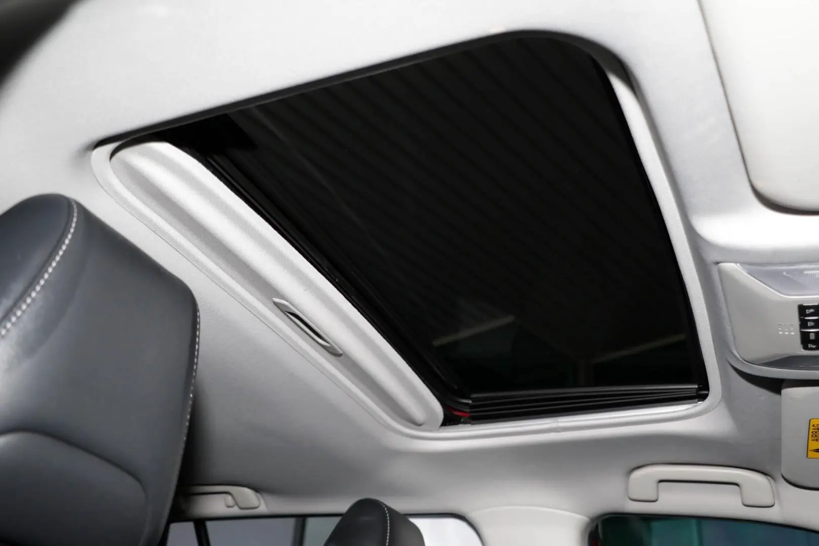 2021 Toyota RAV4 Gallery Image 14