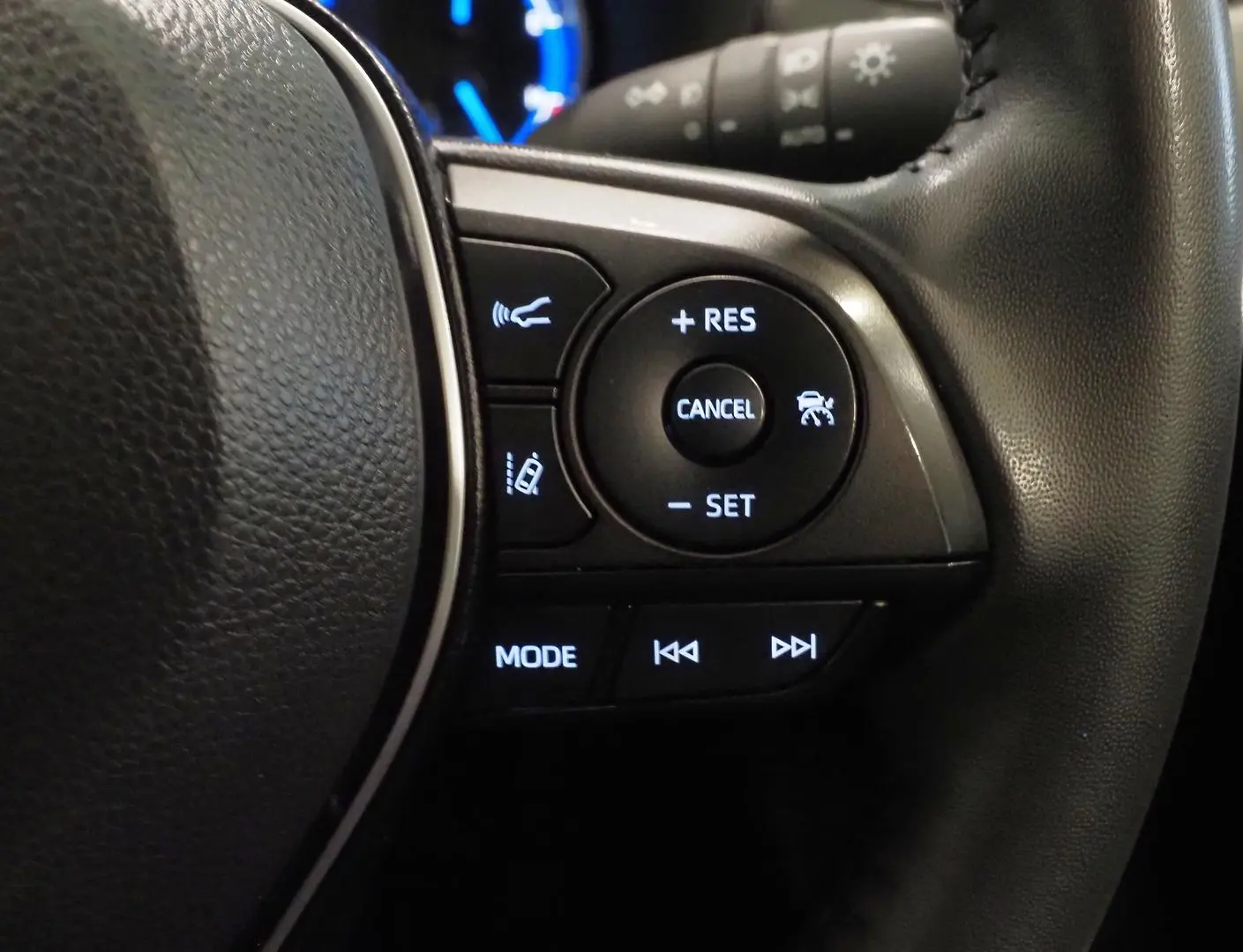 2024 Toyota RAV4 Gallery Image 18