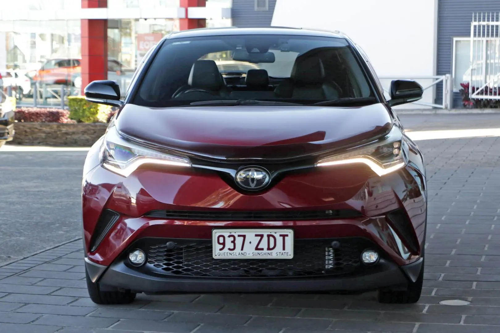 2019 Toyota C-HR Gallery Image 3