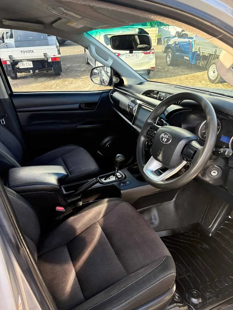 2018 Toyota Hilux Gallery Image 5