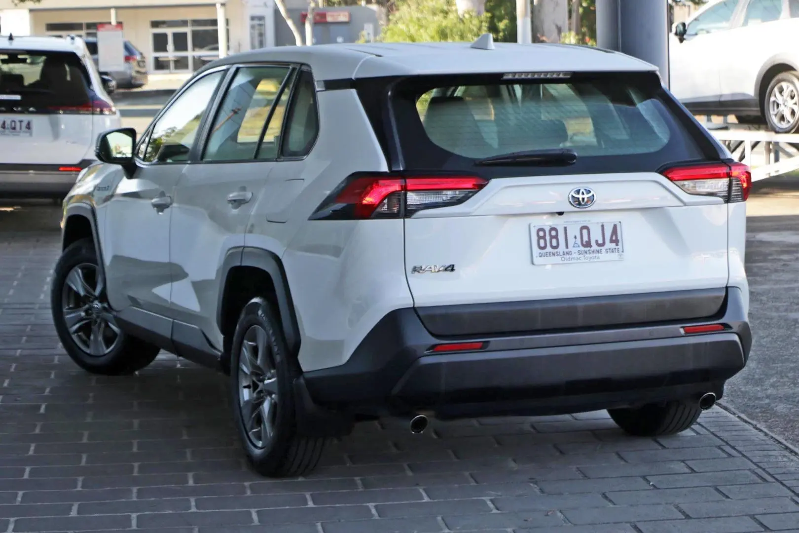2022 Toyota RAV4 Gallery Image 2