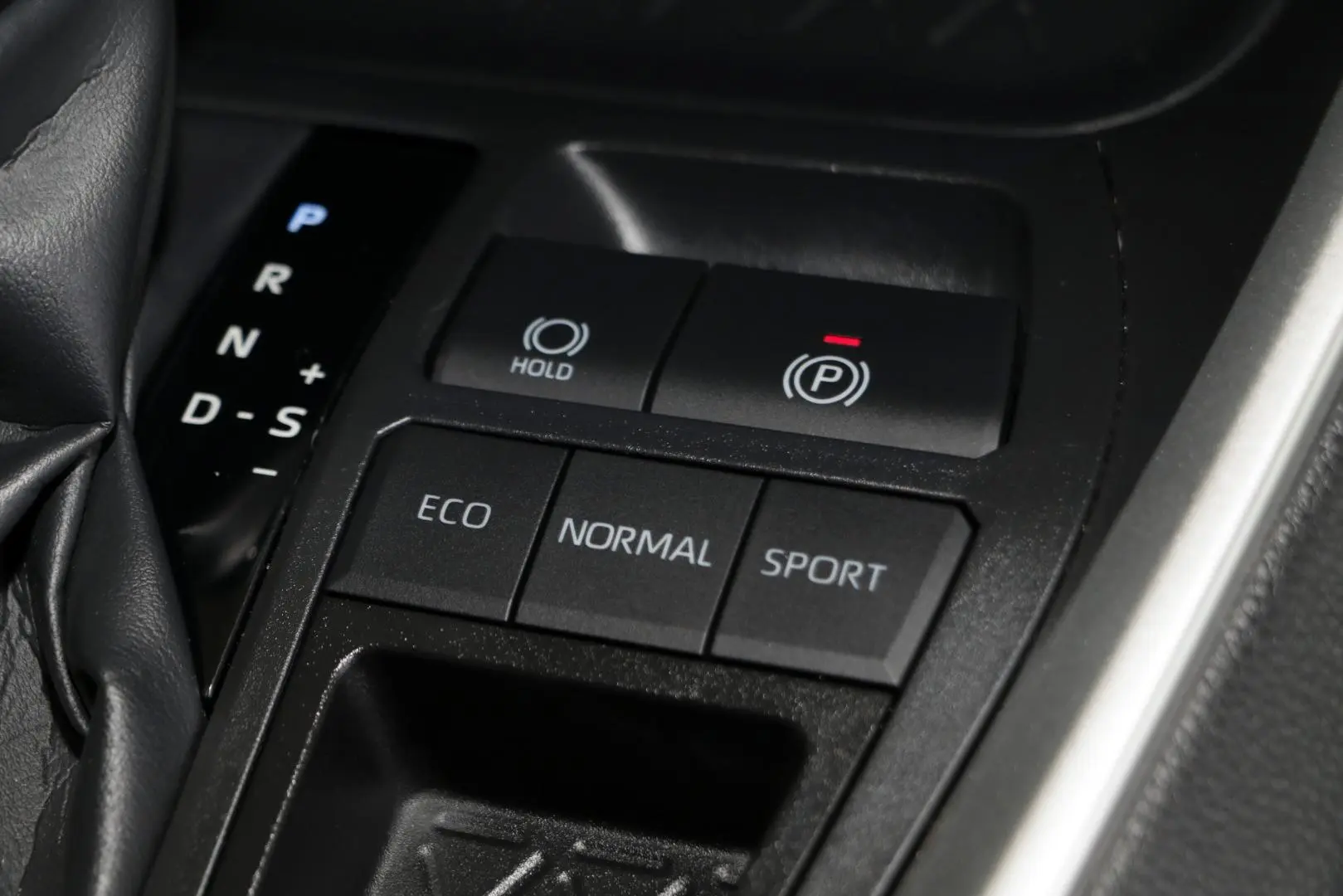 2024 Toyota RAV4 Gallery Image 13