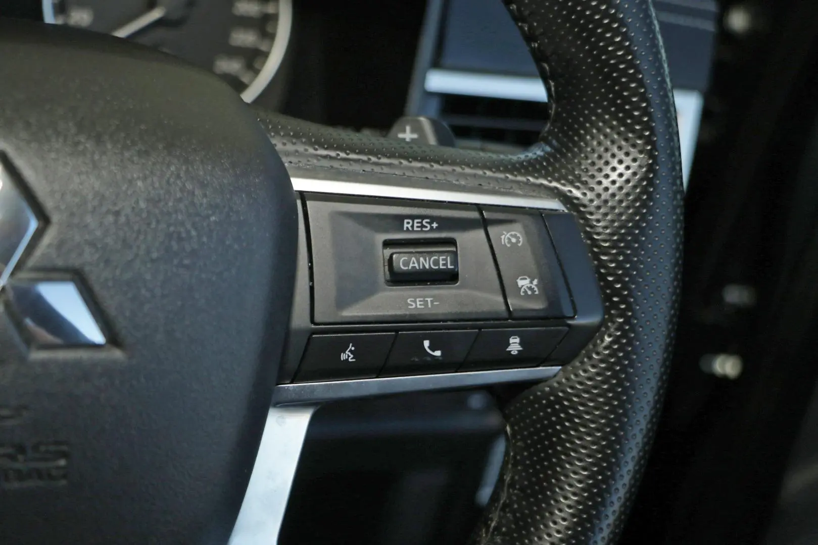 2024 Mitsubishi Outlander Gallery Image 18