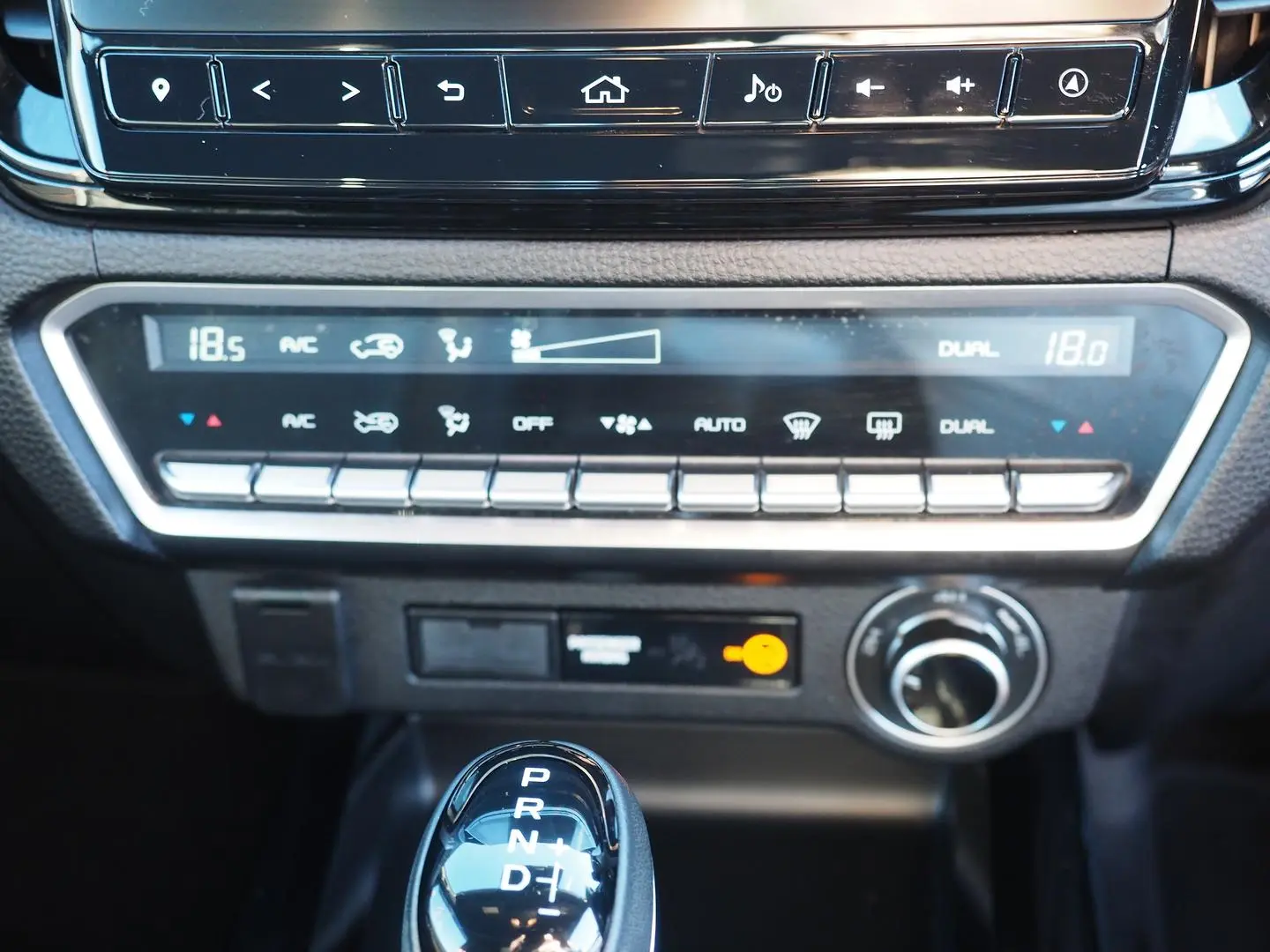2022 Isuzu D-MAX Gallery Image 30