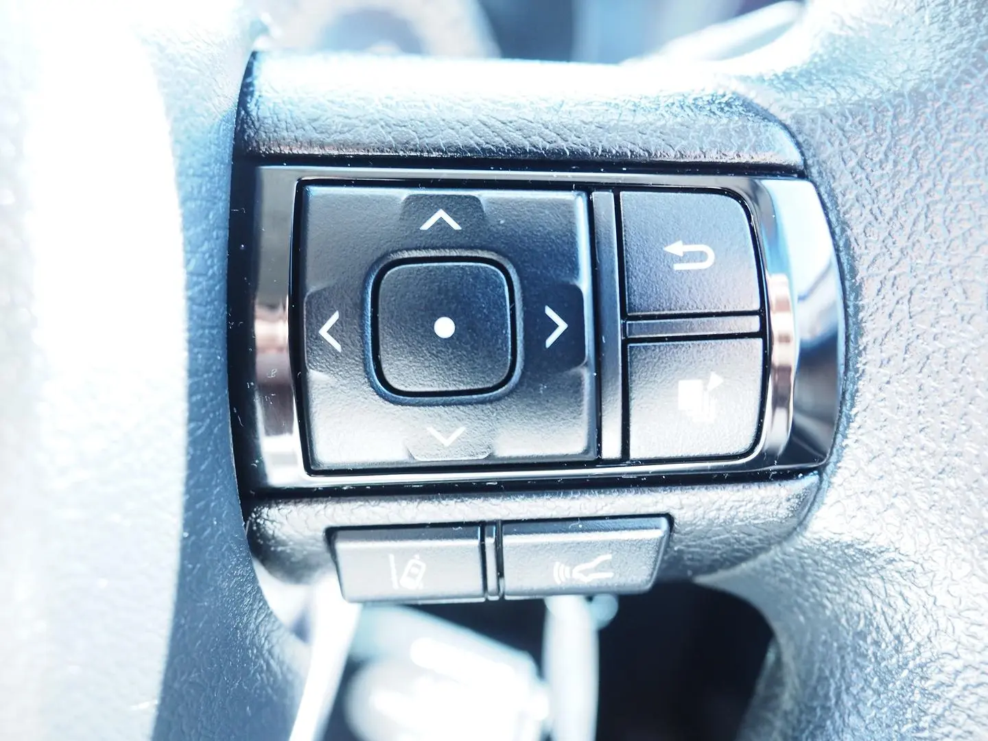 2022 Toyota Hilux Gallery Image 27