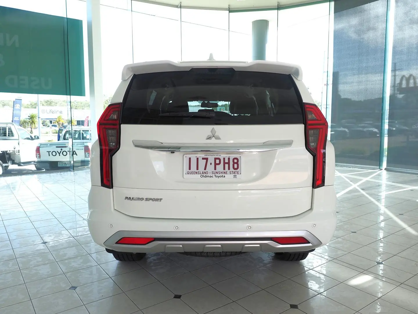 2022 Mitsubishi Pajero Sport Gallery Image 8