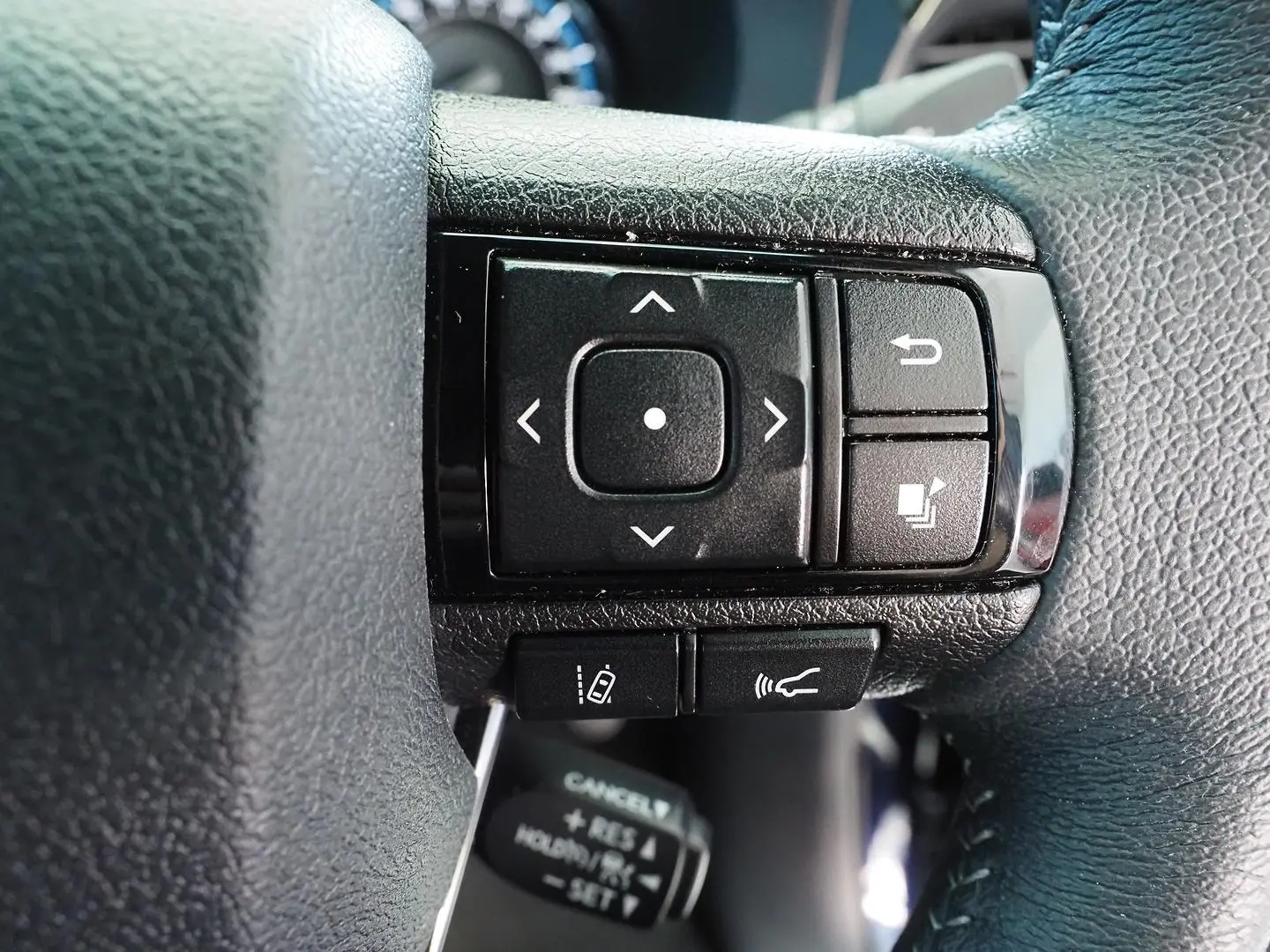 2025 Toyota Hilux Gallery Image 22