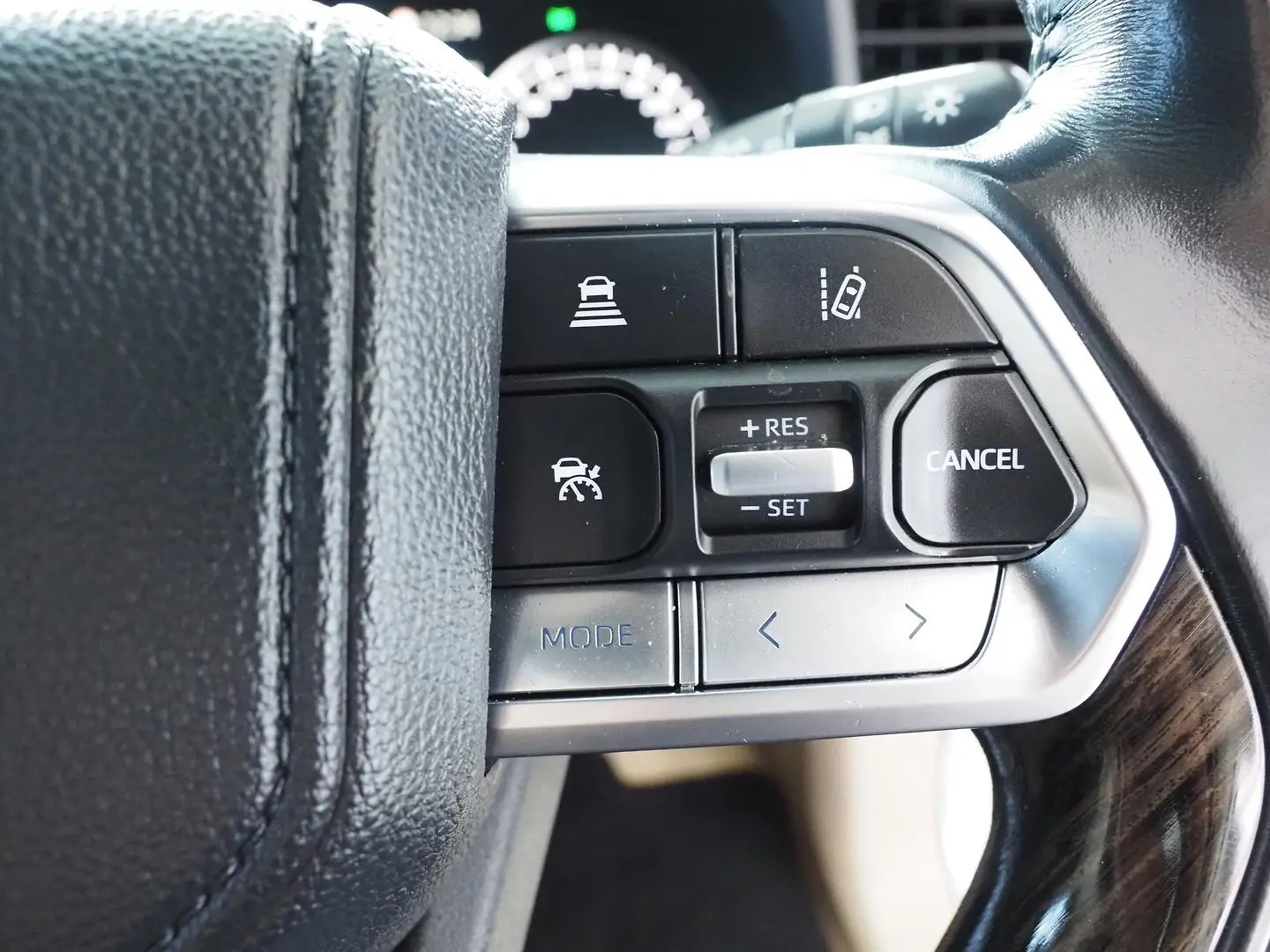 2022 Toyota Landcruiser Gallery Image 23