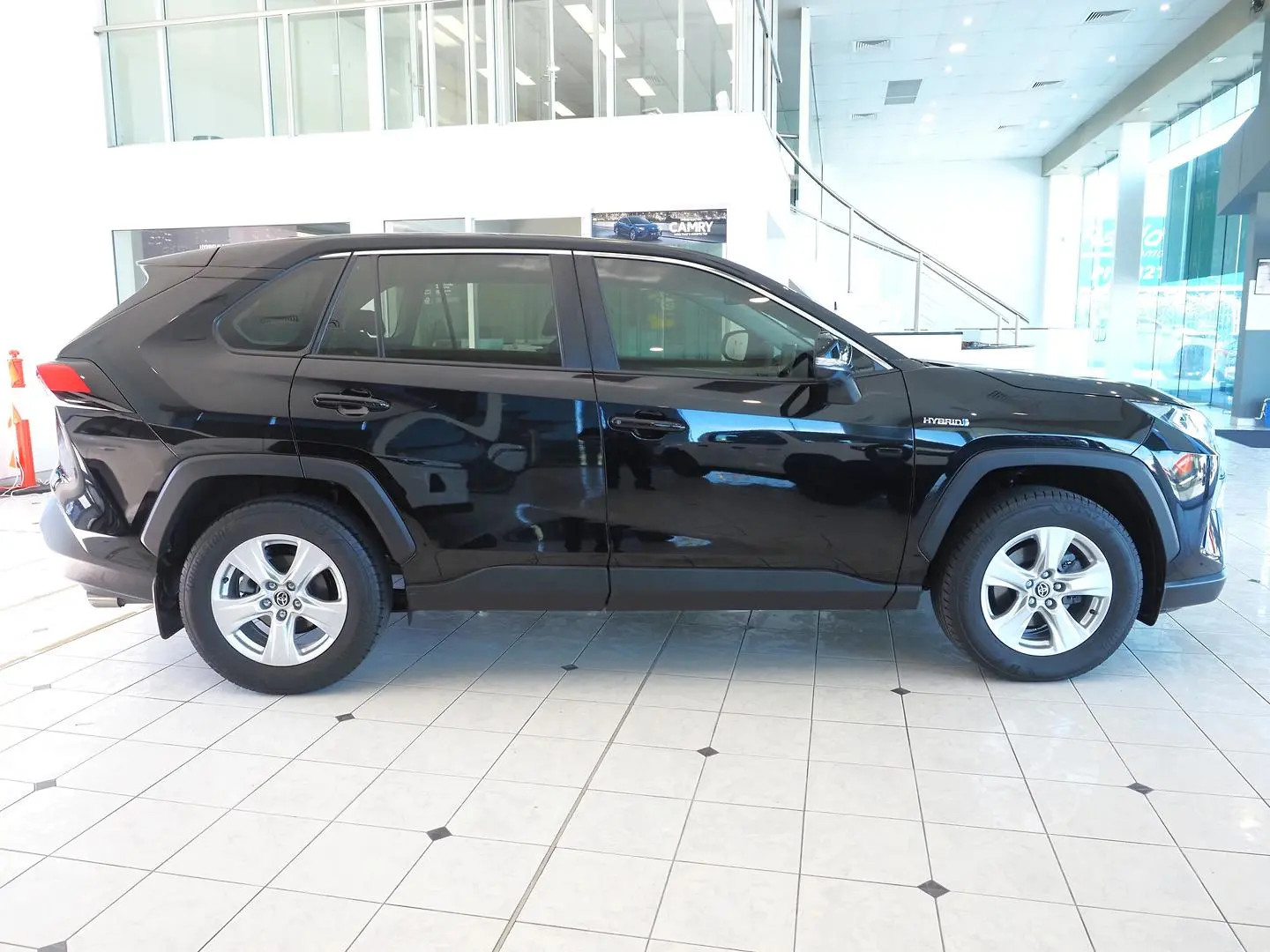 2020 Toyota RAV4 Gallery Image 7