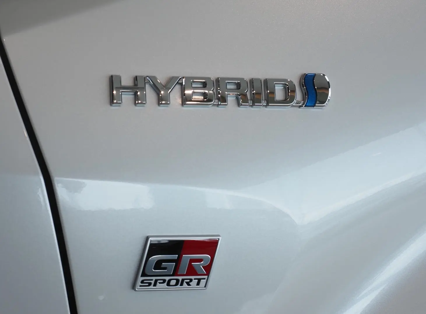 2022 Toyota C-HR Gallery Image 13