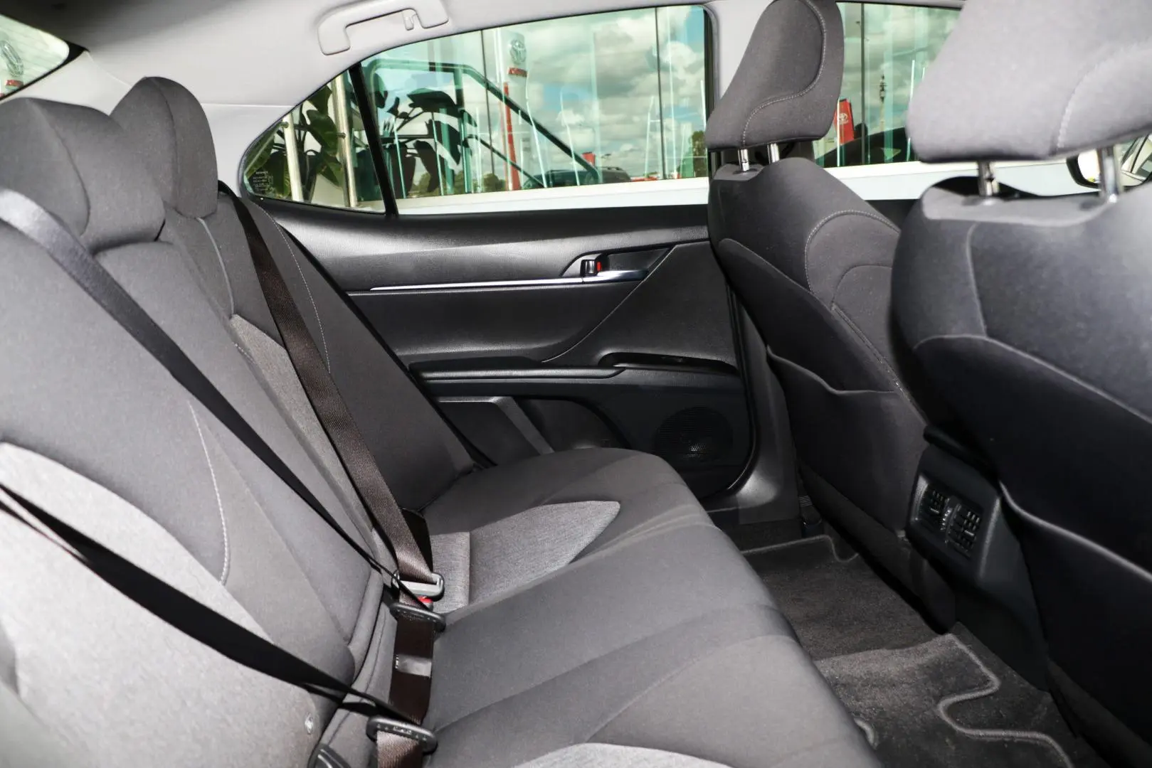 2022 Toyota Camry Gallery Image 9