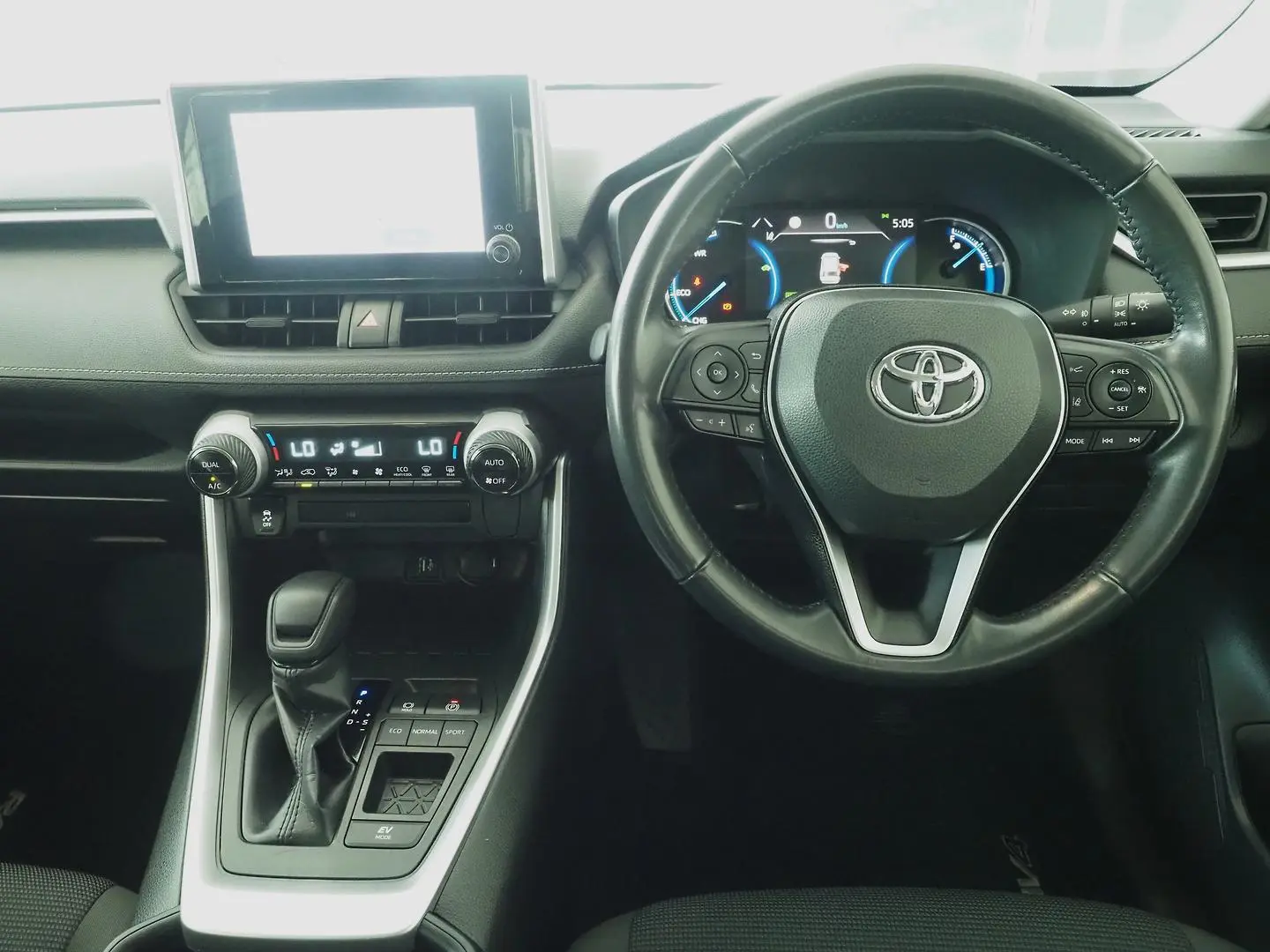 2023 Toyota RAV4 Gallery Image 18