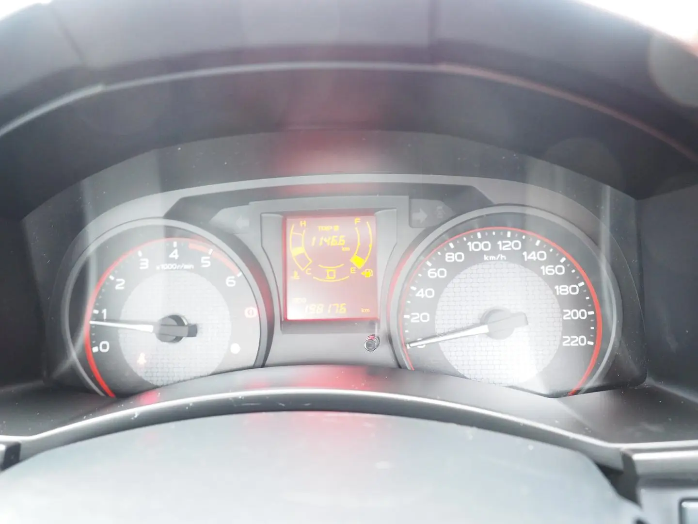 2019 Isuzu D-MAX Gallery Image 22
