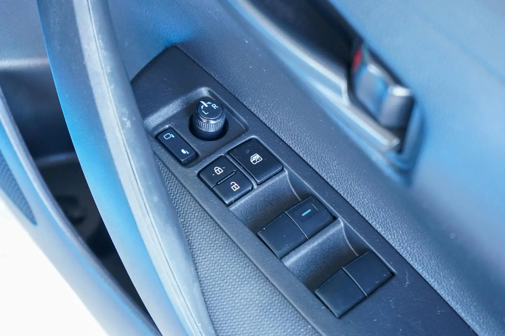 2020 Toyota Corolla Gallery Image 10