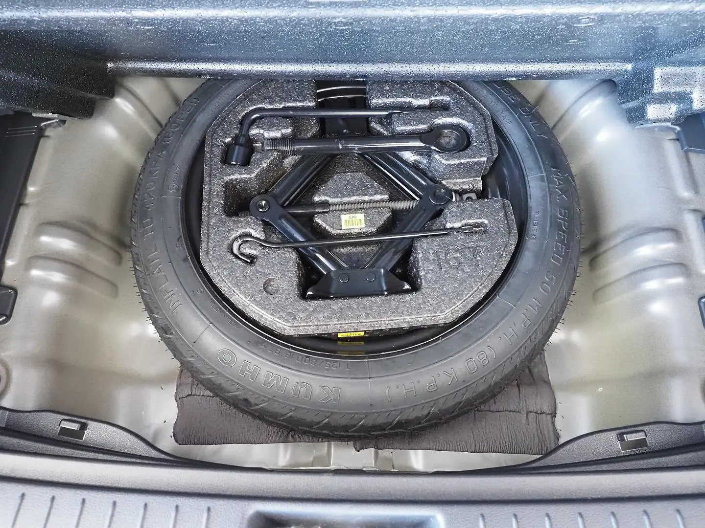 2022 Hyundai Kona Gallery Image 11