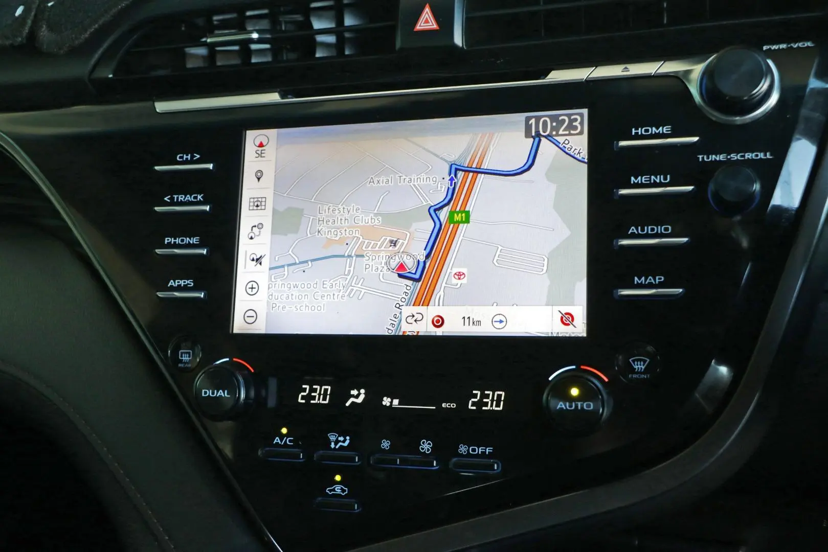 2019 Toyota Camry Gallery Image 12