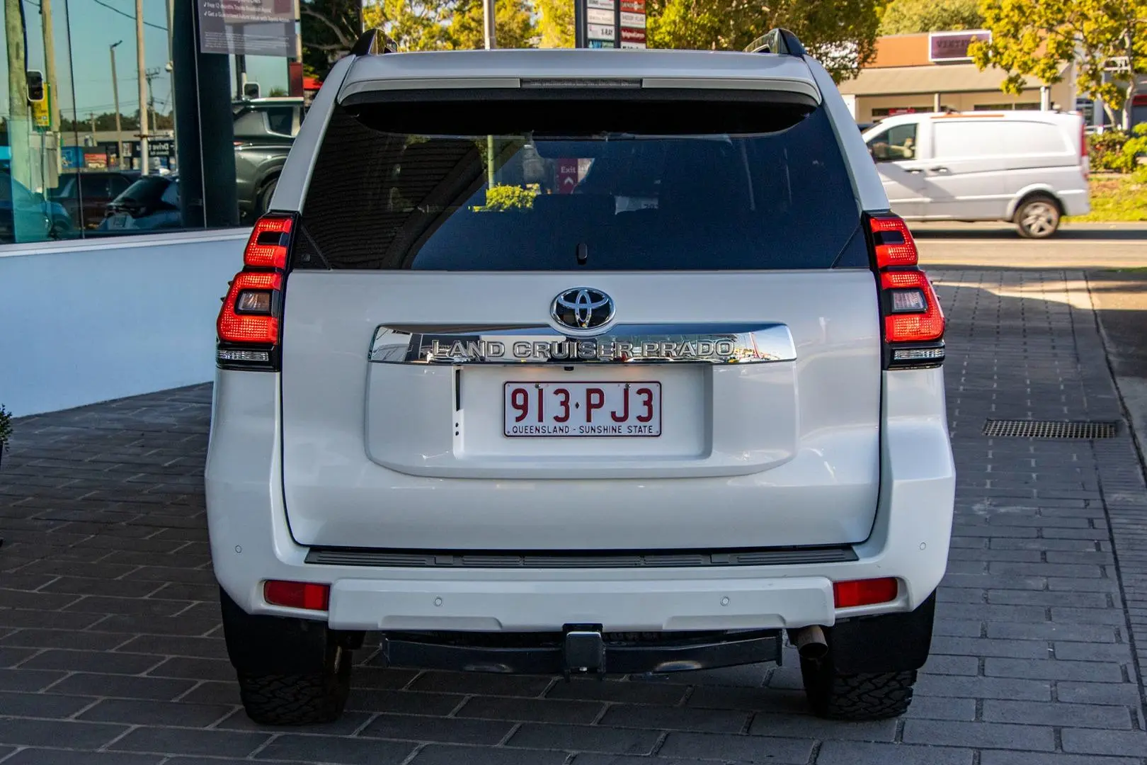 2019 Toyota Landcruiser Prado Gallery Image 6