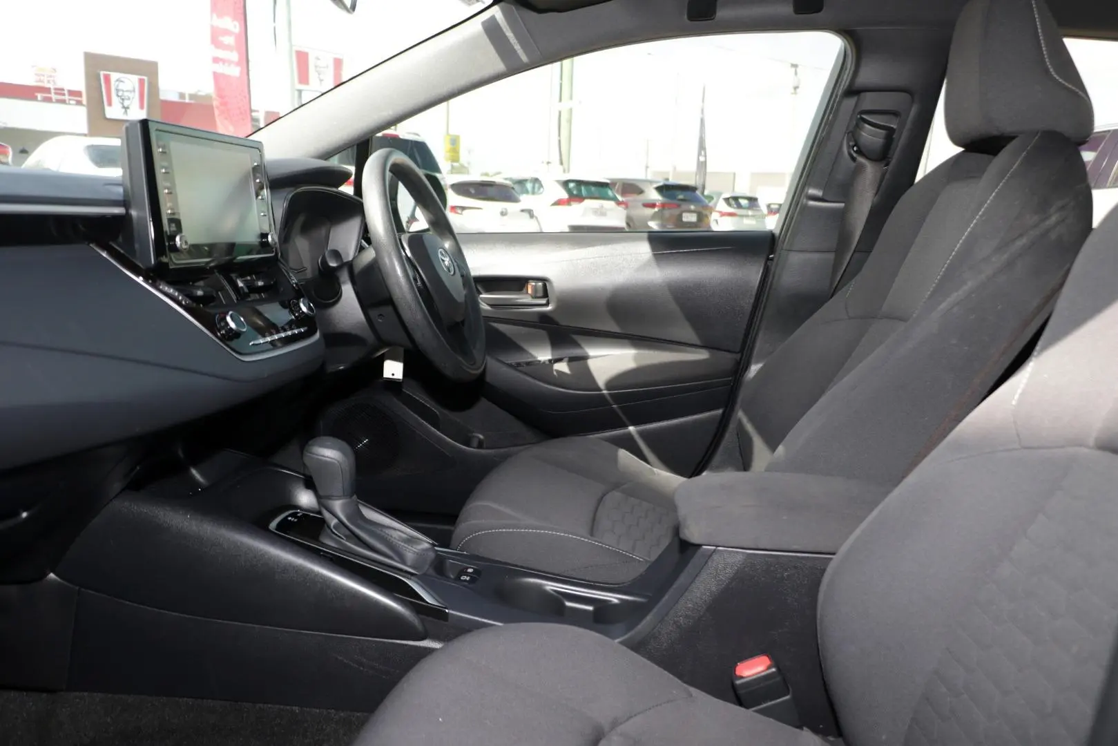 2019 Toyota Corolla Gallery Image 8