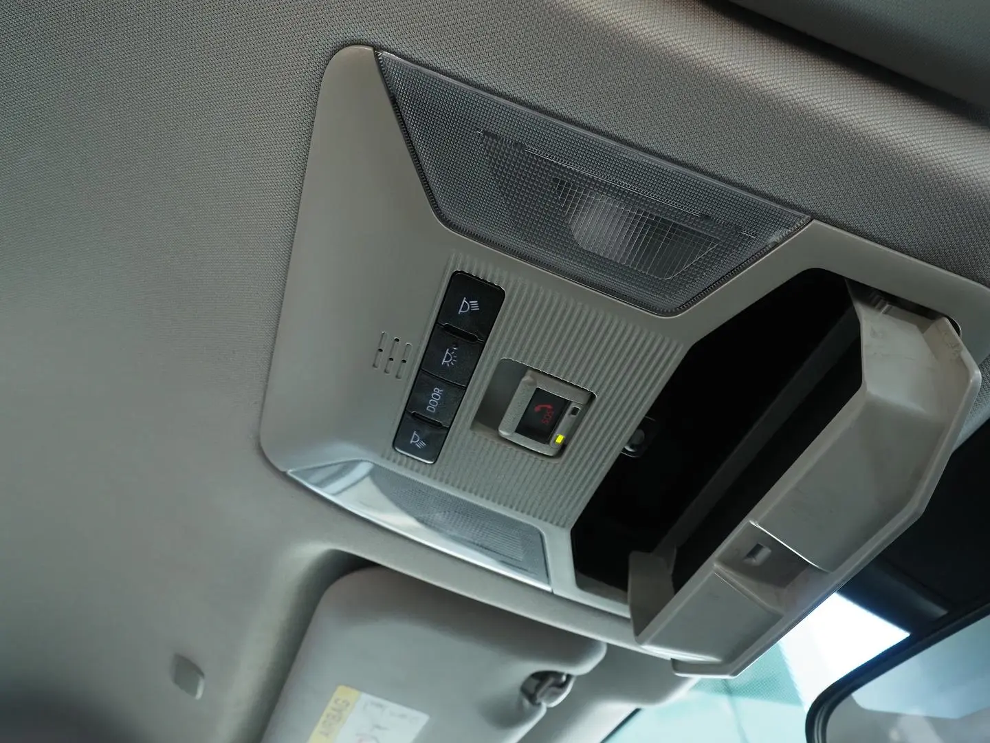 2024 Toyota RAV4 Gallery Image 28