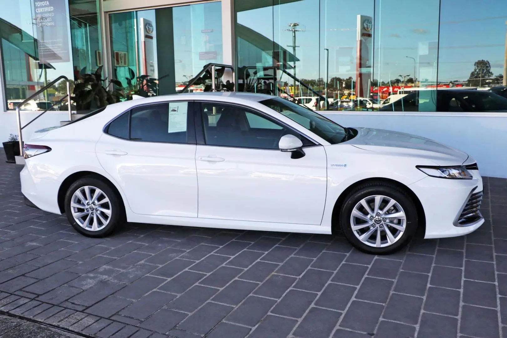 2023 Toyota Camry Gallery Image 5