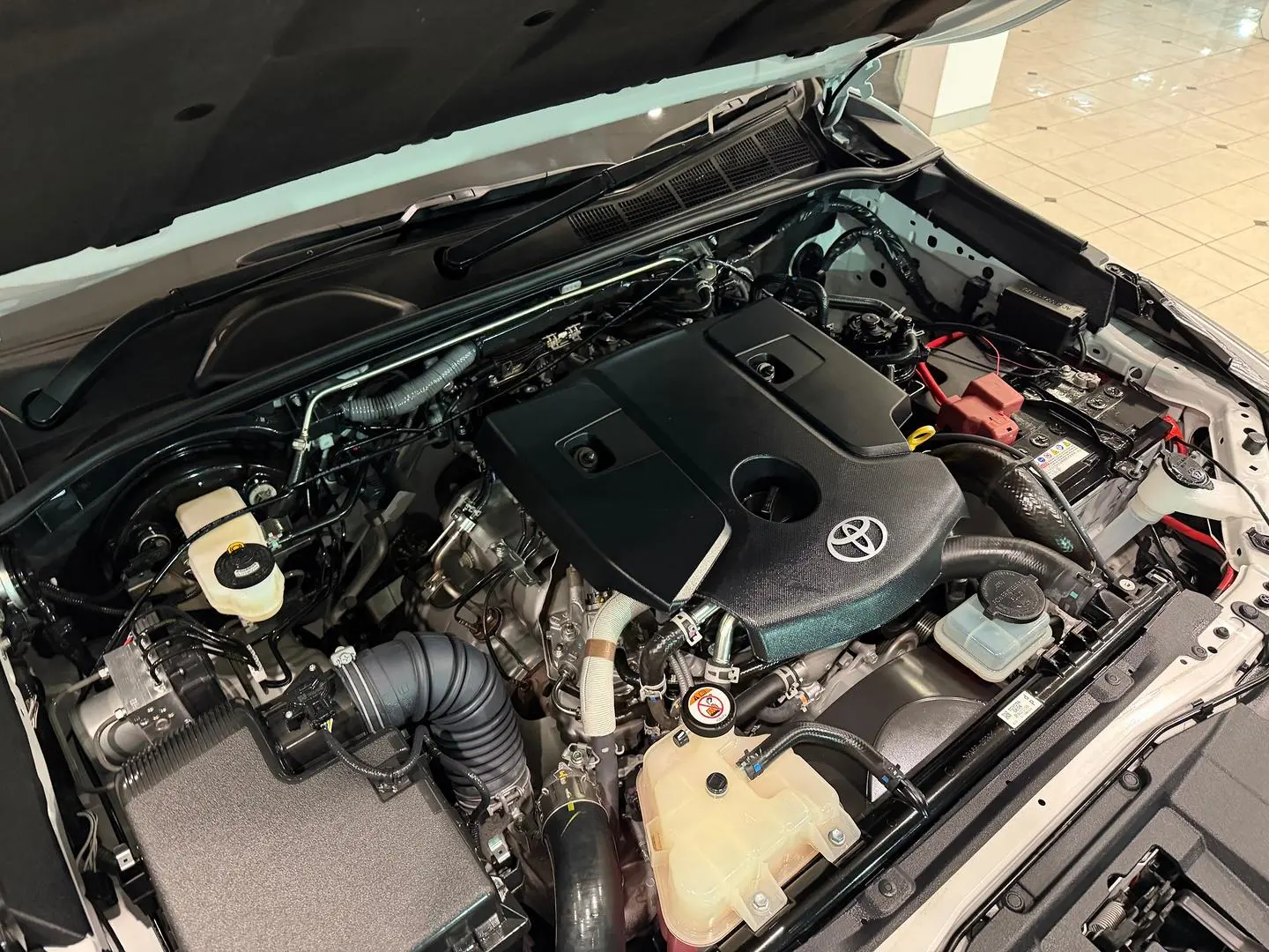 2025 Toyota Hilux Gallery Image 6