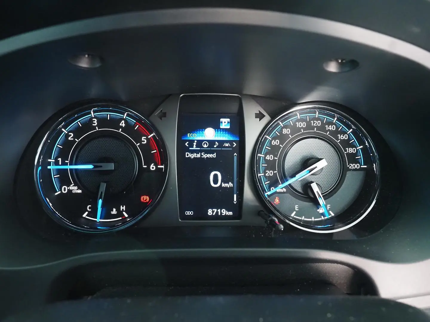 2025 Toyota Hilux Gallery Image 23