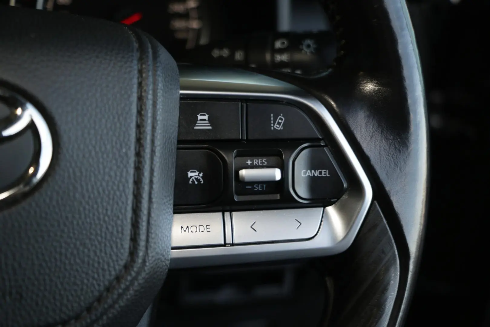 2023 Toyota Landcruiser Gallery Image 21