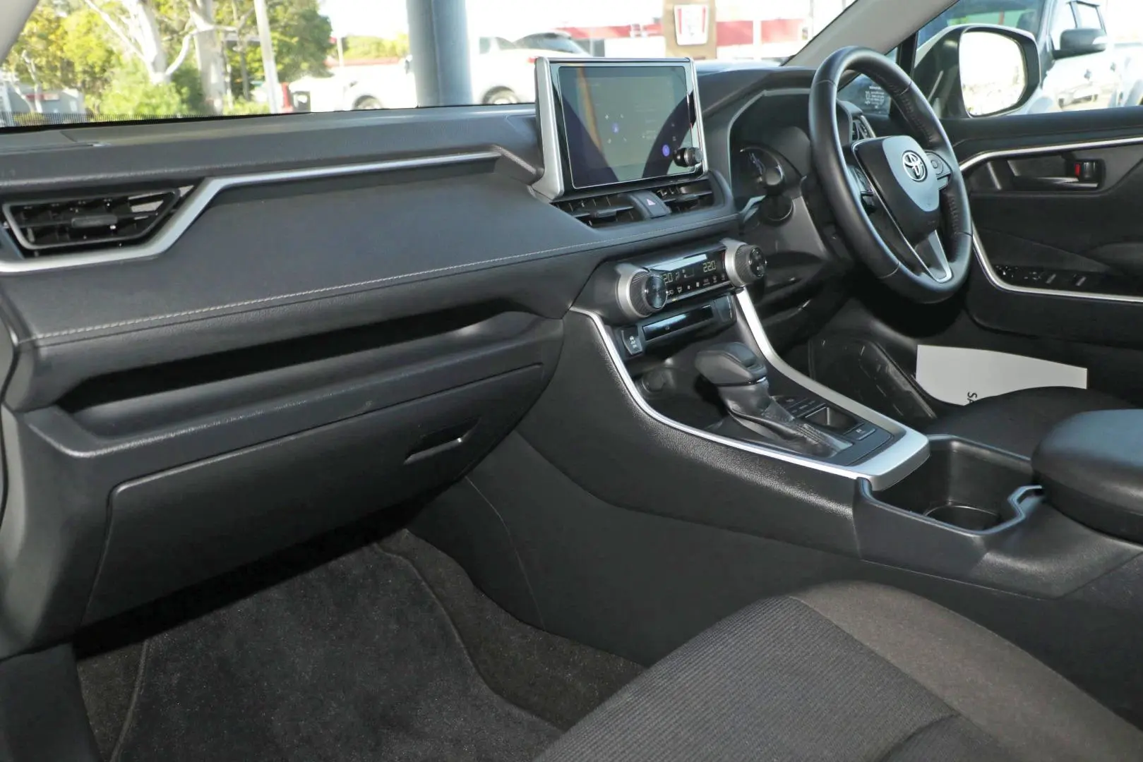 2025 Toyota RAV4 Gallery Image 8