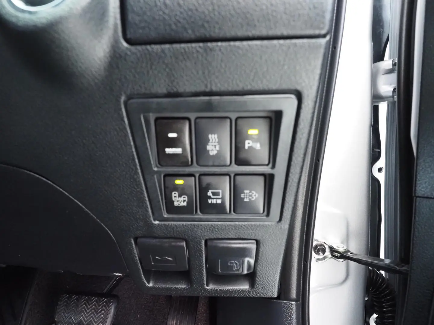 2025 Toyota Hilux Gallery Image 24