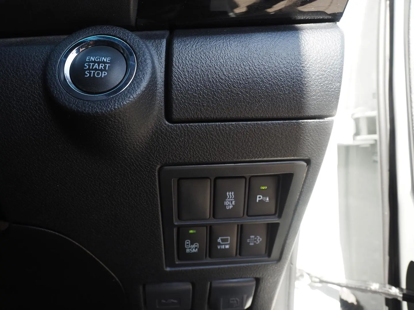 2025 Toyota Hilux Gallery Image 26
