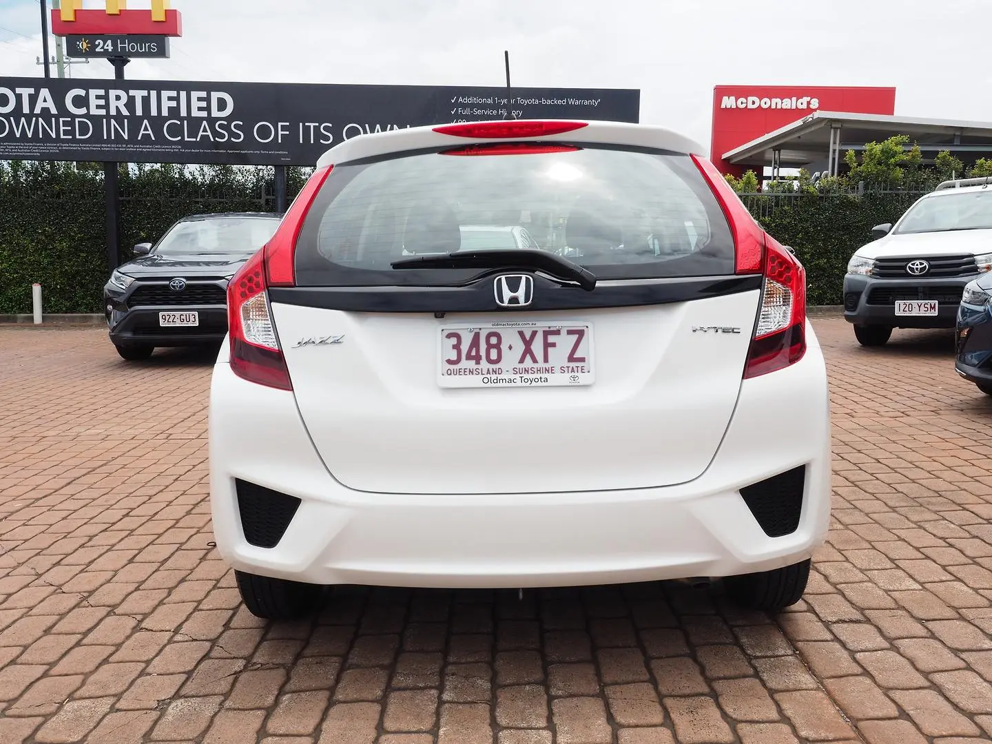 2017 Honda Jazz Image 4