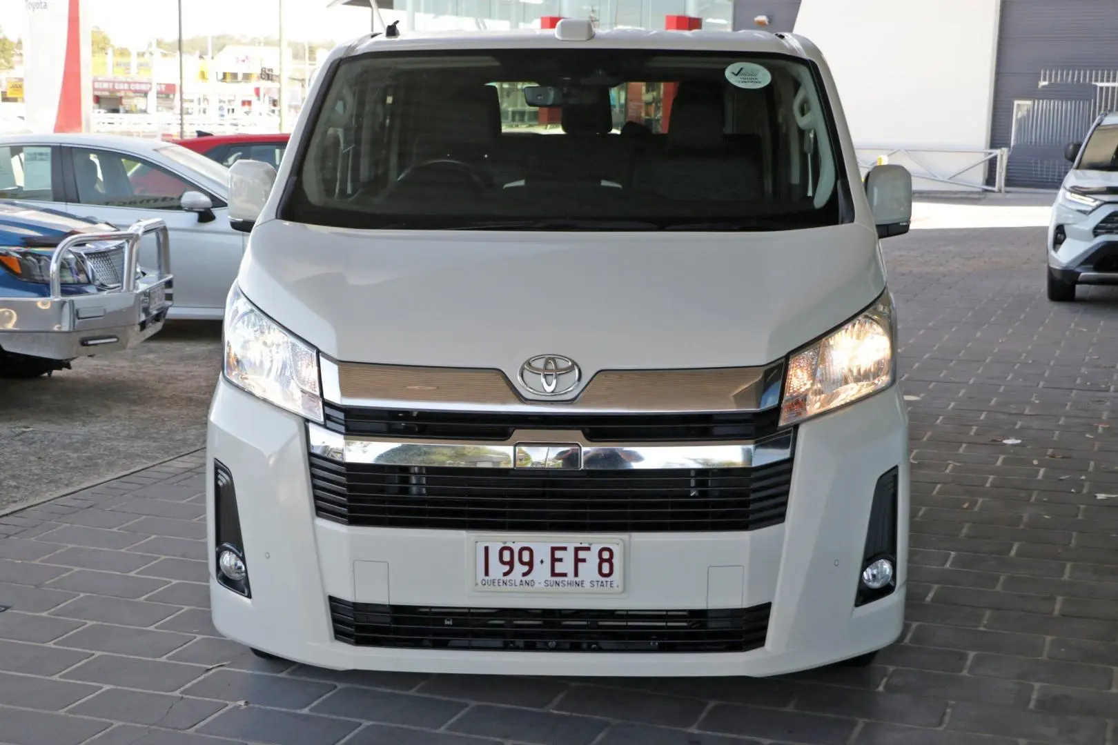 2022 Toyota Hiace Gallery Image 3