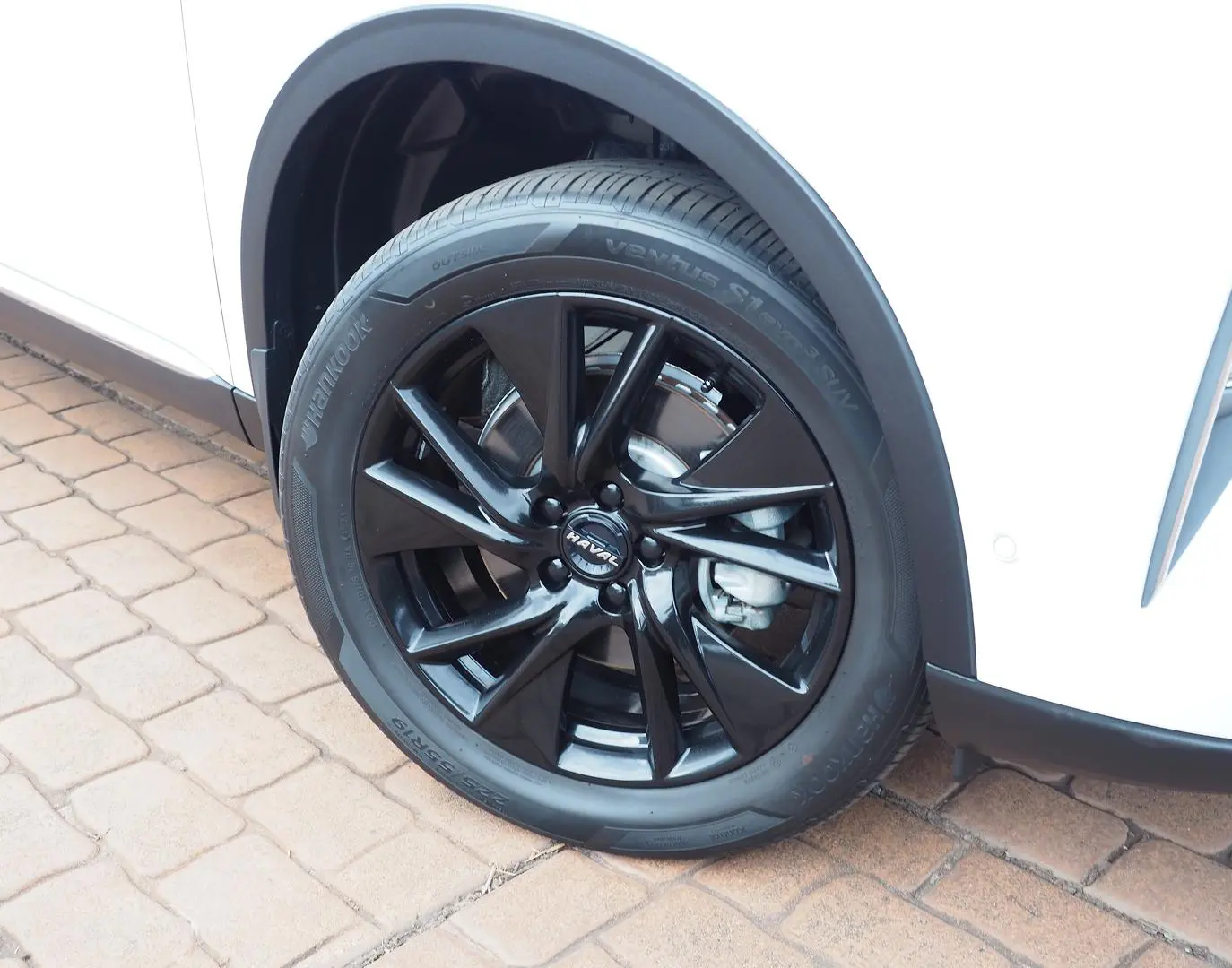 2022 GWM Haval H6 Gallery Image 2