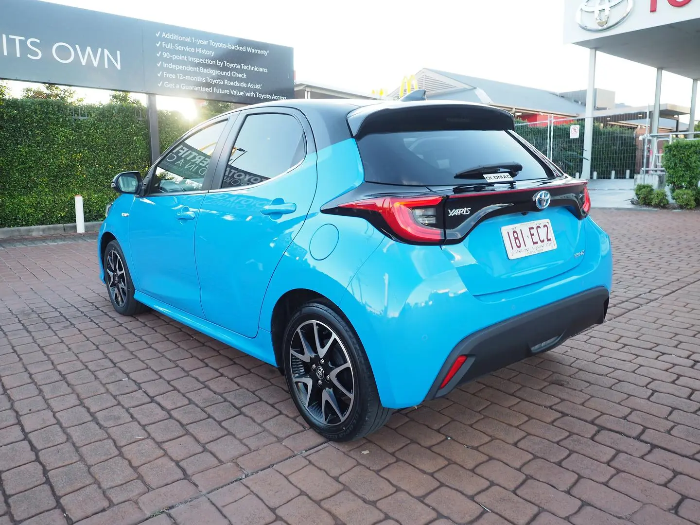 2021 Toyota Yaris Gallery Image 7