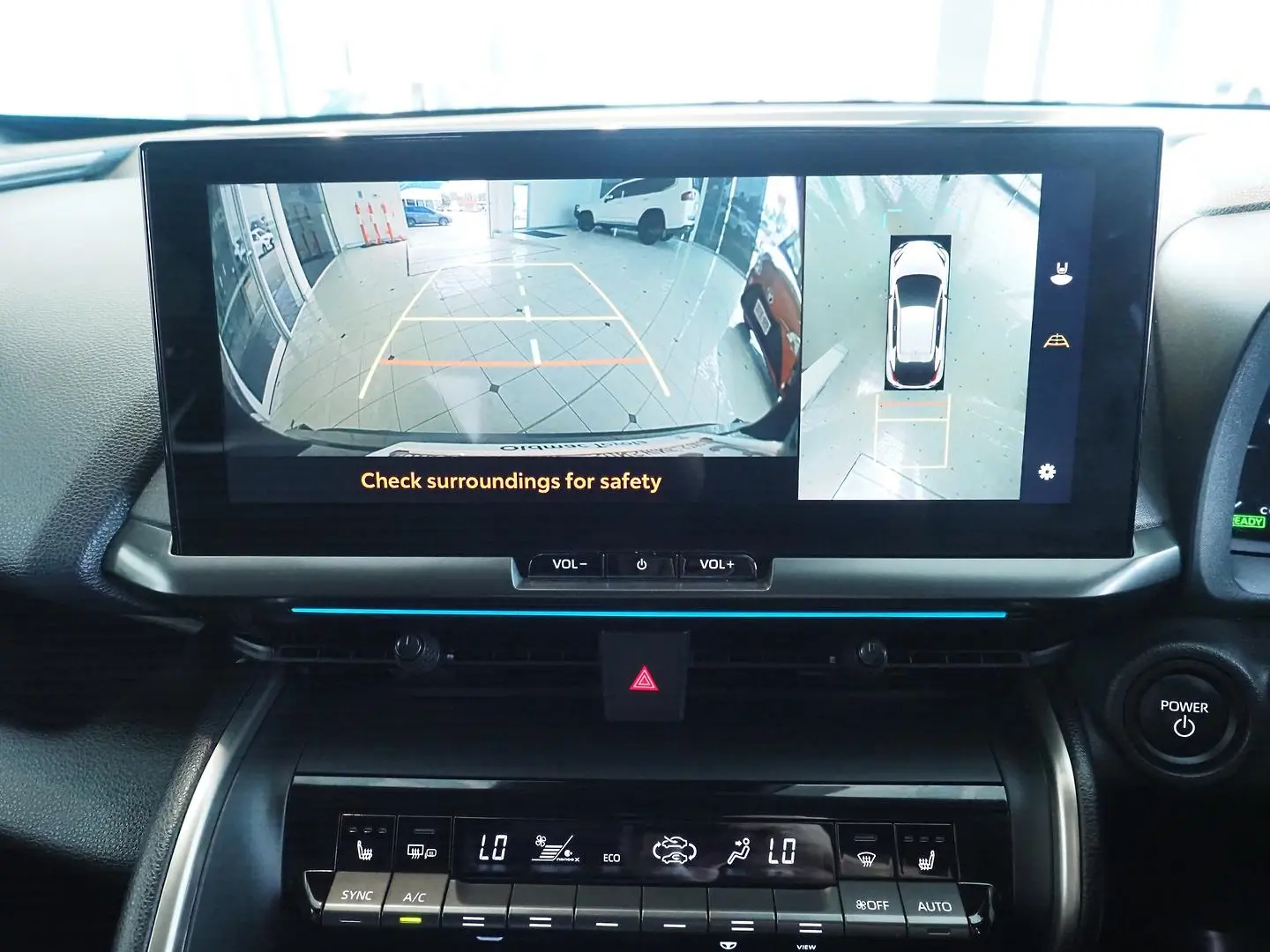 2024 Toyota C-HR Gallery Image 25