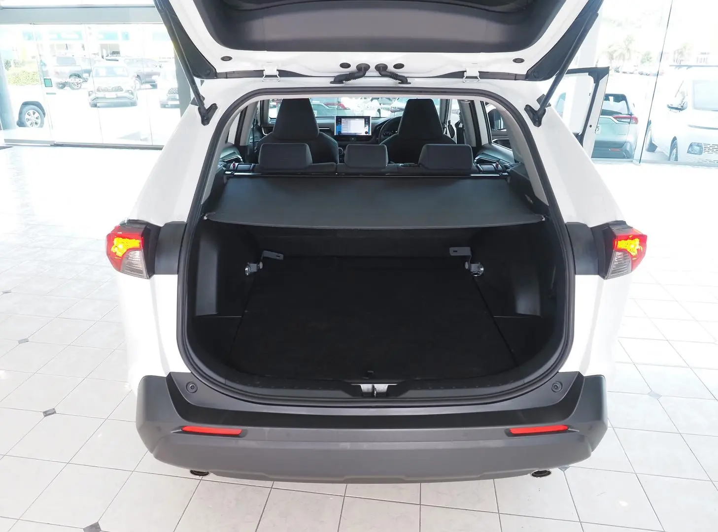 2020 Toyota RAV4 Gallery Image 3