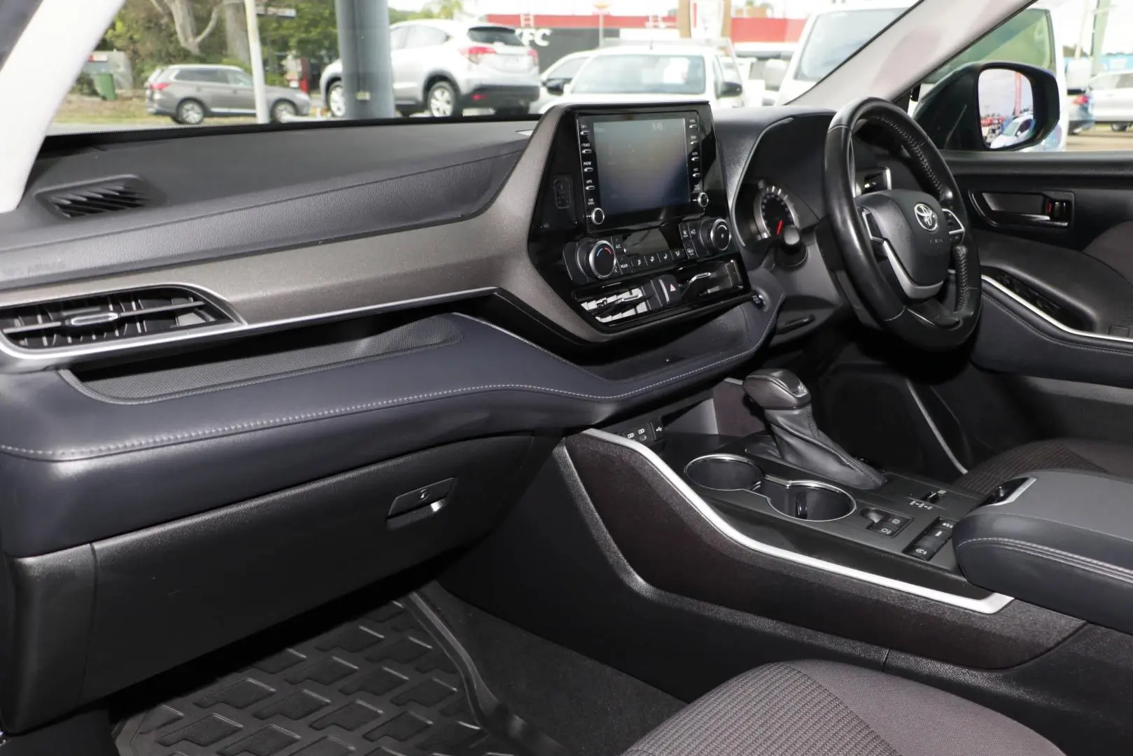2022 Toyota Kluger Gallery Image 9