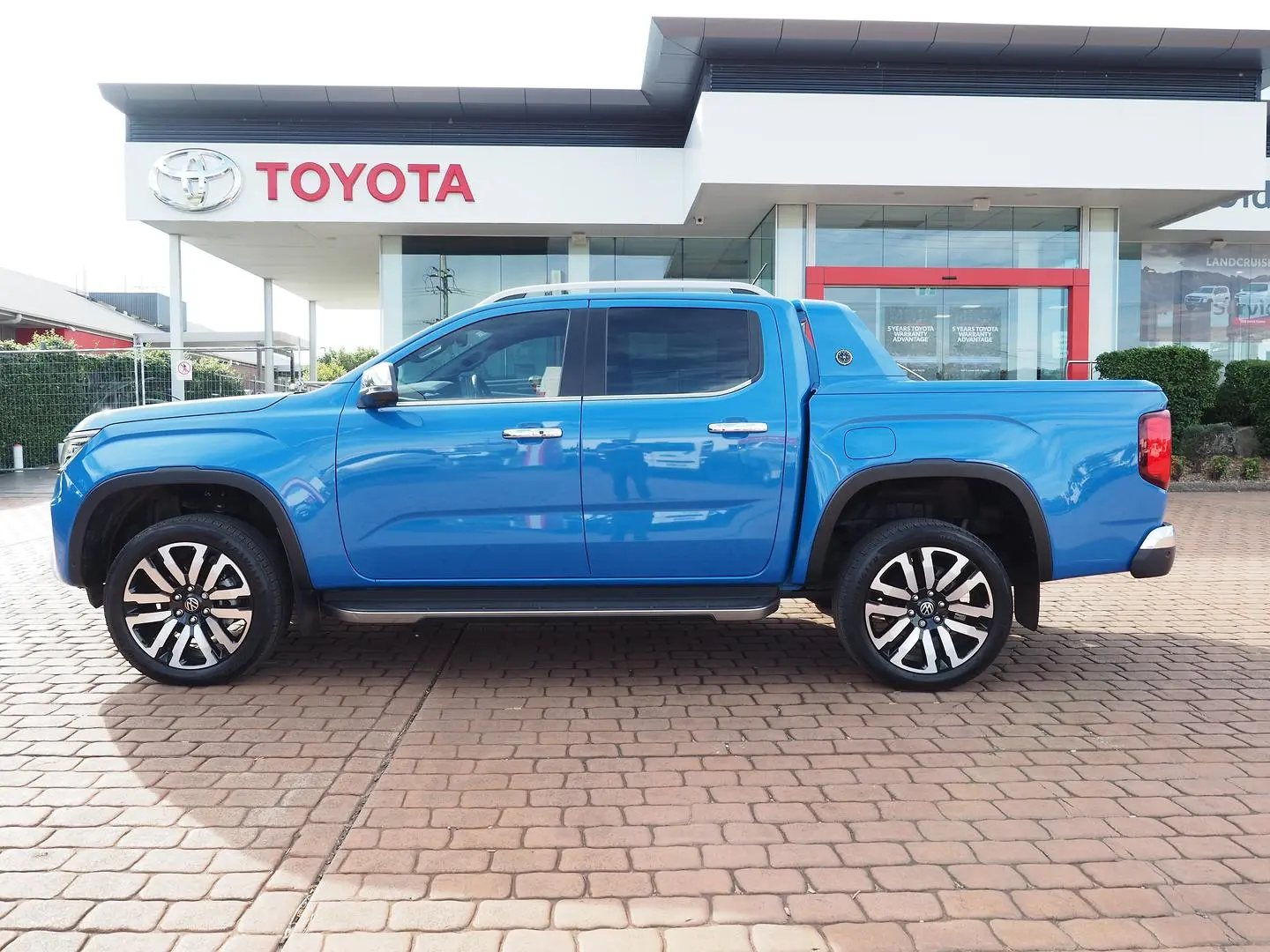 2023 Volkswagen Amarok Gallery Image 9