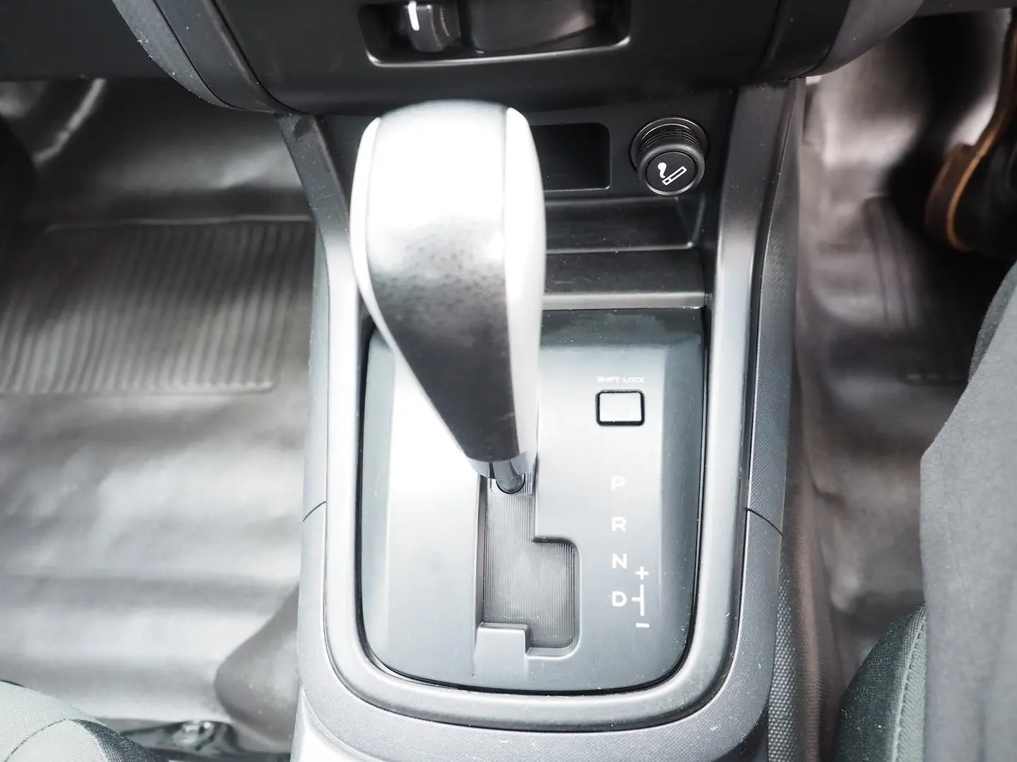 2019 Isuzu D-MAX Gallery Image 19