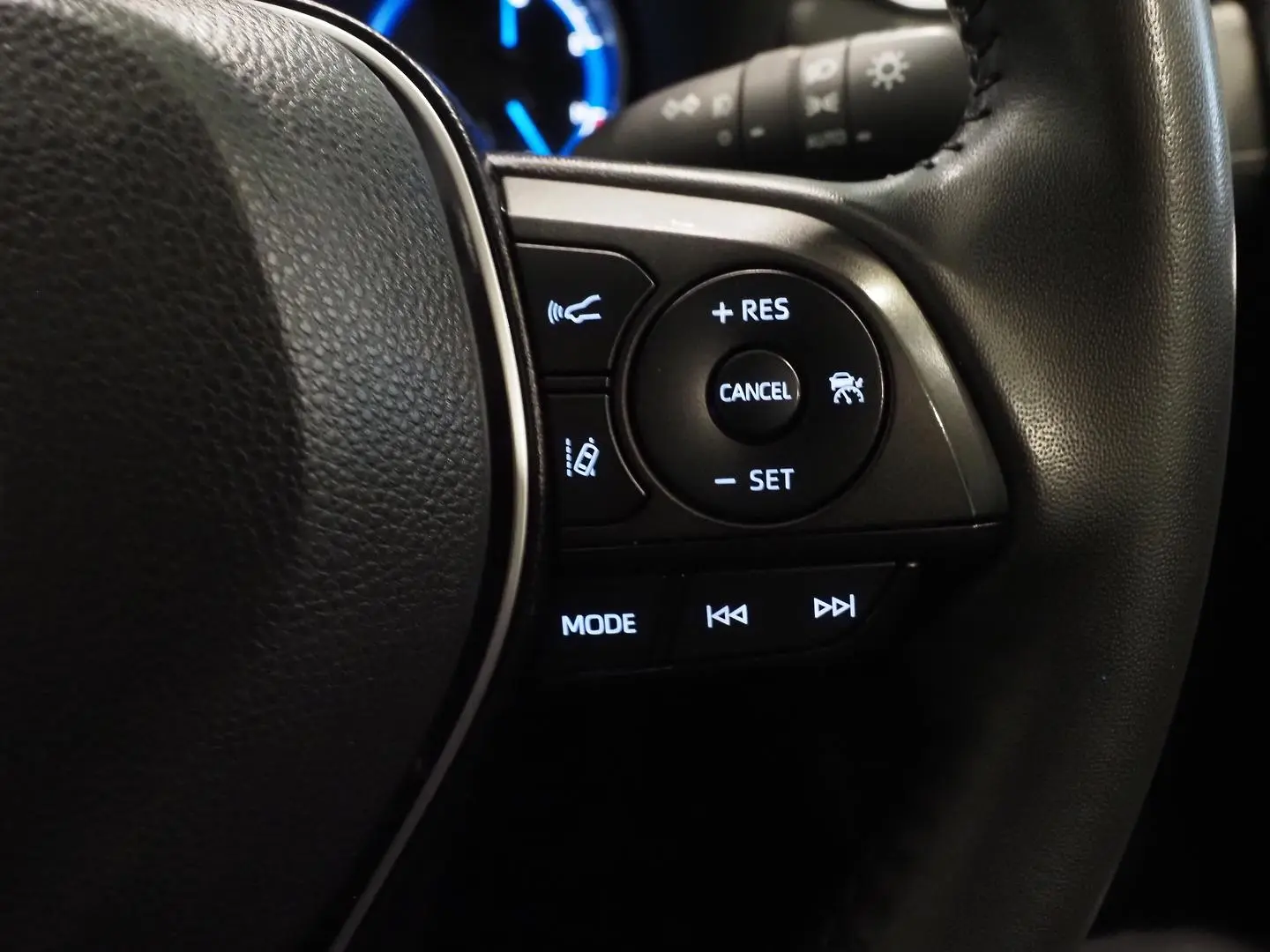 2024 Toyota RAV4 Gallery Image 14