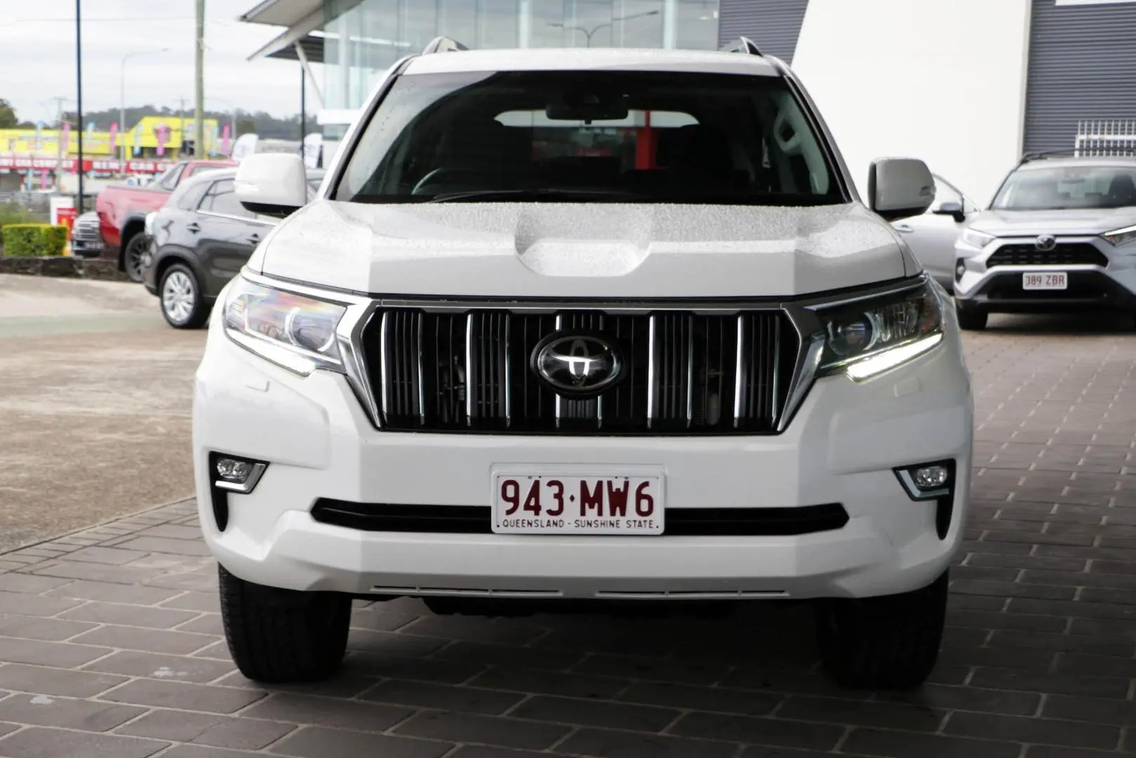 2023 Toyota Landcruiser Prado Gallery Image 5