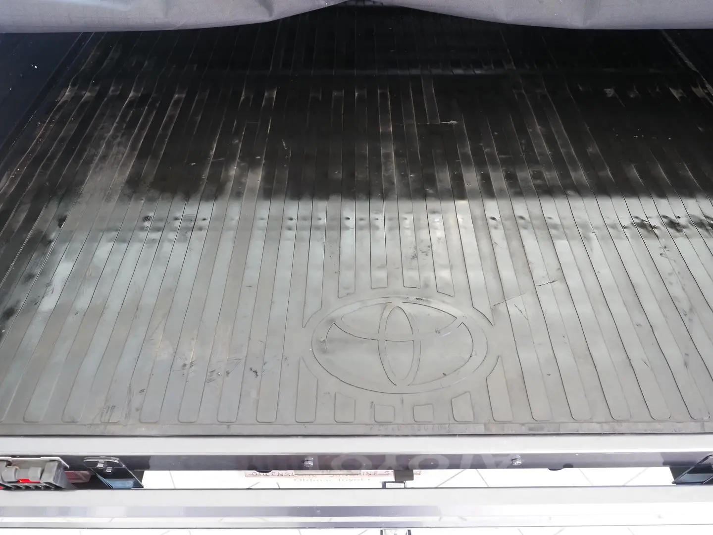 2025 Toyota Hilux Gallery Image 9