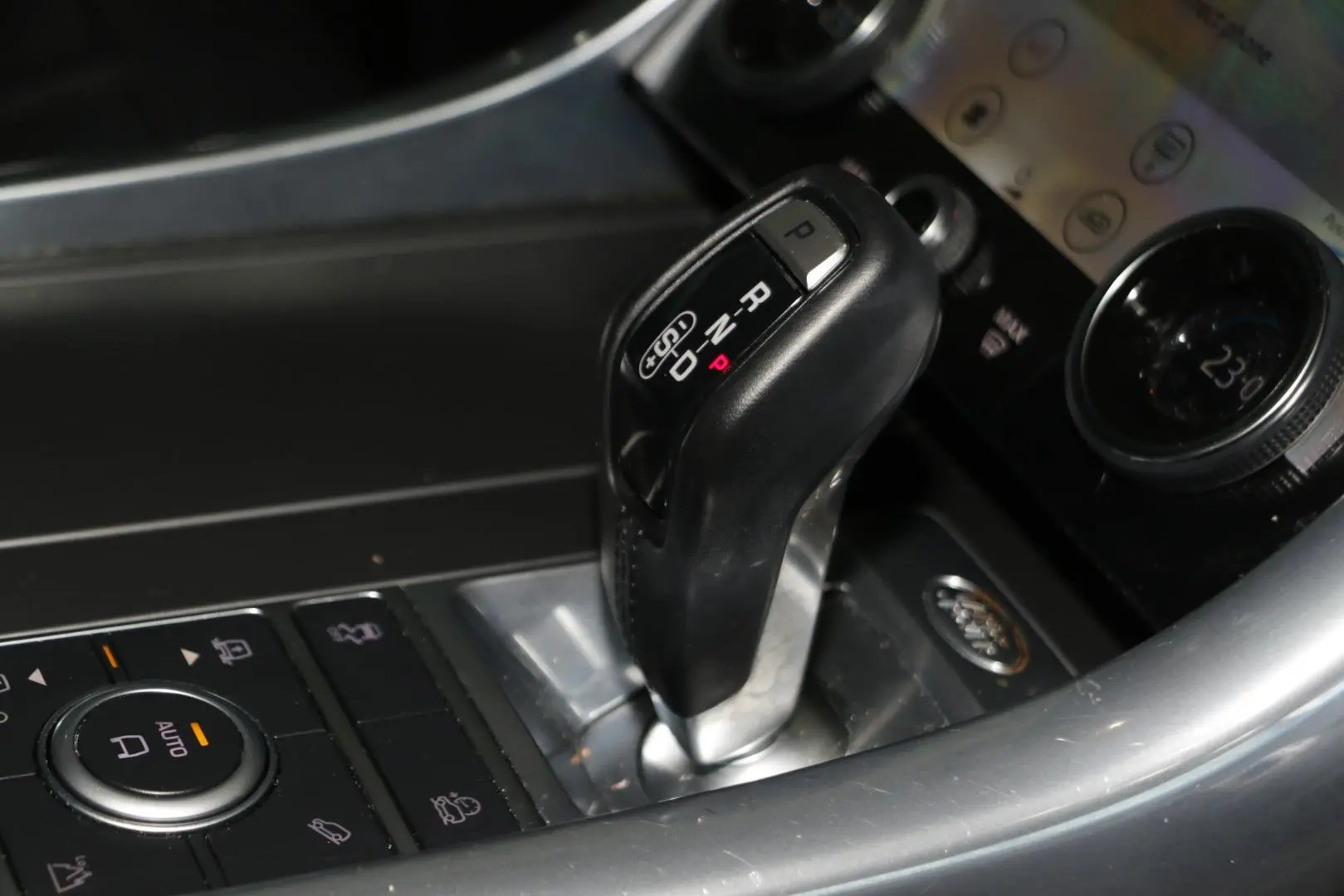 2022 Land Rover Range Rover Sport Gallery Image 12