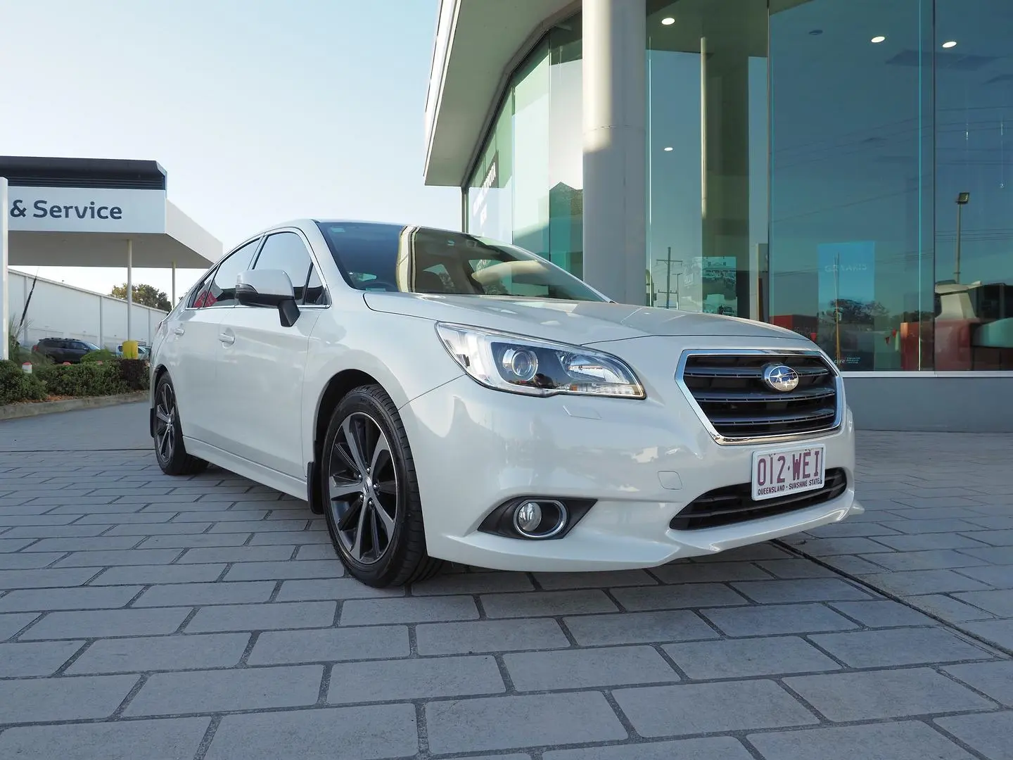 2015 Subaru Liberty Gallery Image 8