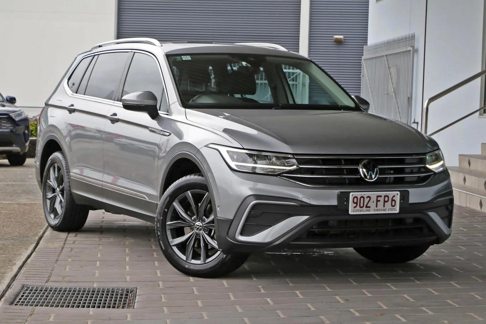 2022 Volkswagen Tiguan Gallery Image 1