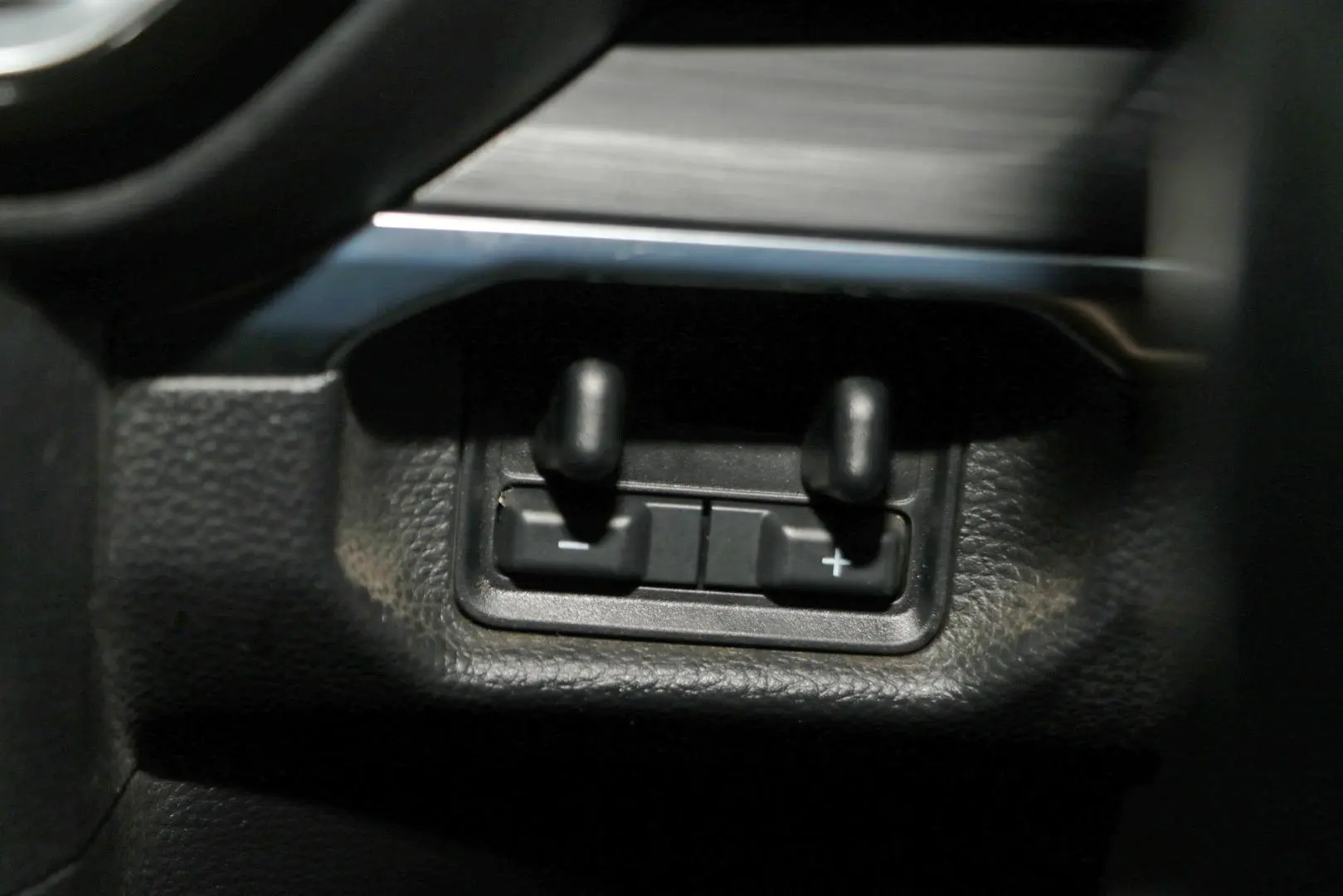 2022 Ford Everest Gallery Image 16